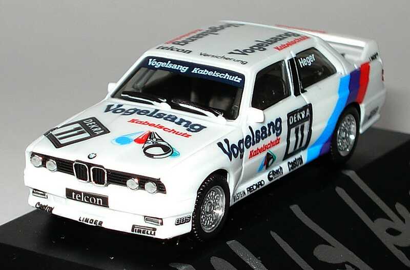 Foto 1:87 BMW M3 (E30) DTM 1990 Linder, Vogelsang Nr.11, Heger Werbemodell mit Fahrerautogramm auf Sockel und Verpackung herpa 82229417844
