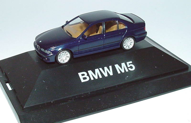 Foto 1:87 BMW M5 (E39) le-mans-blau-met. Werbemodell herpa 80419423090