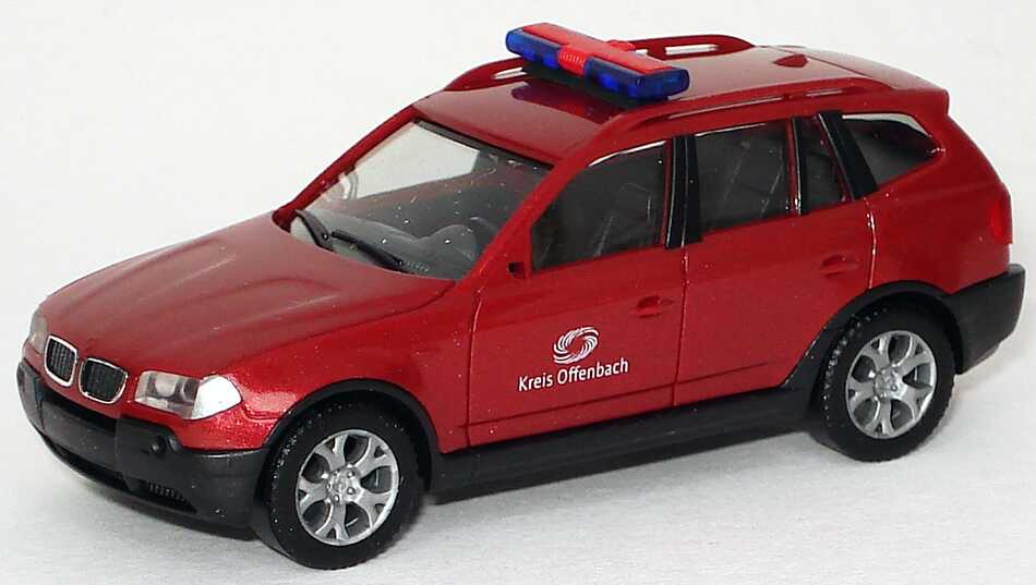 Foto 1:87 BMW X3 E83 flamencorot-met. Feuerwehr Kreis Offenbach - herpa 046619