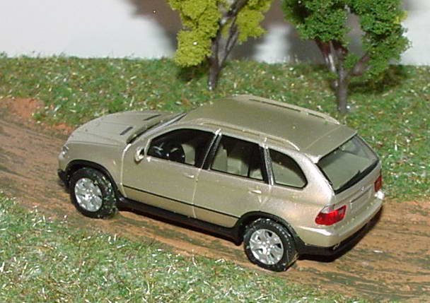 Foto 1:87 BMW X5 International Press Launch Atlanta USA 1999 (Diorama mit 2x BMW X5)Werbemodell herpa 80410007655