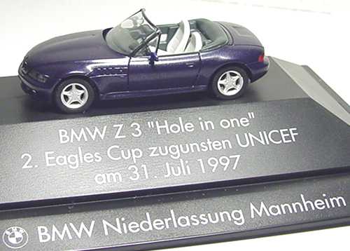 Foto 1:87 BMW Z3 dunkelviolett-met. Hole in one, UNICEF herpa