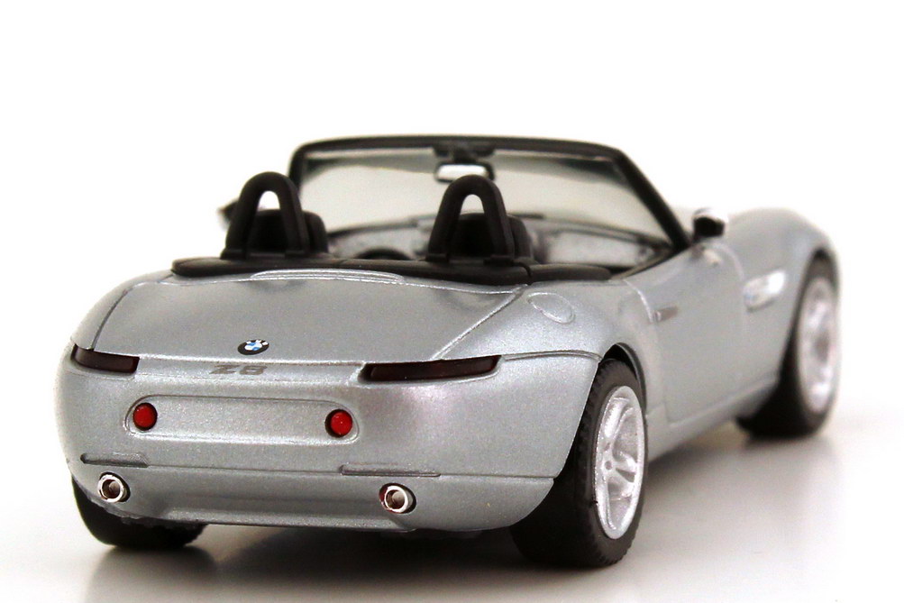 Foto 1:87 BMW Z8 Roadster (E52) titansilber-met. James Bond 007 - The World Is Not Enough Werbemodell herpa 80410007665
