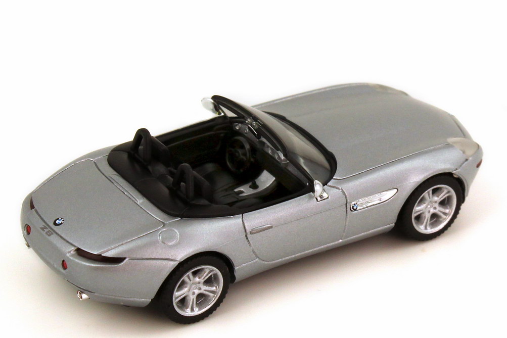 Foto 1:87 BMW Z8 Roadster (E52) titansilber-met. James Bond 007 - The World Is Not Enough Werbemodell herpa 80410007665