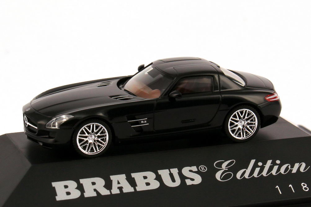 Foto 1:87 Brabus 700 Biturbo (Basis Mercedes-Benz SLS AMG (C197)) schwarz (Brabus-Edition) herpa