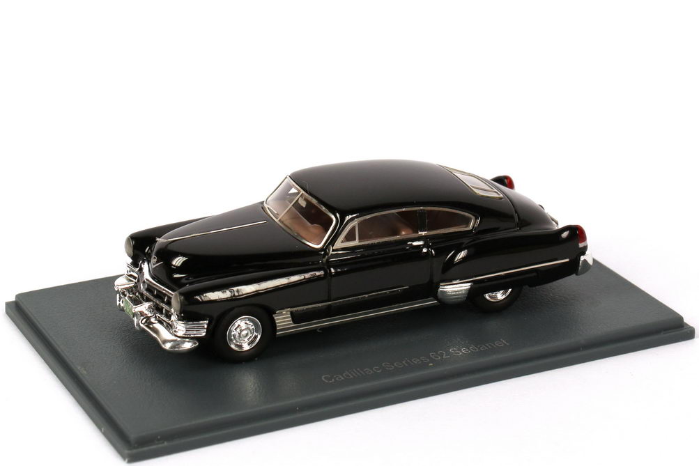 Foto 1:87 Cadillac Series 62 Sedanet Coupé (1949) schwarz NEO Scale Models 87540