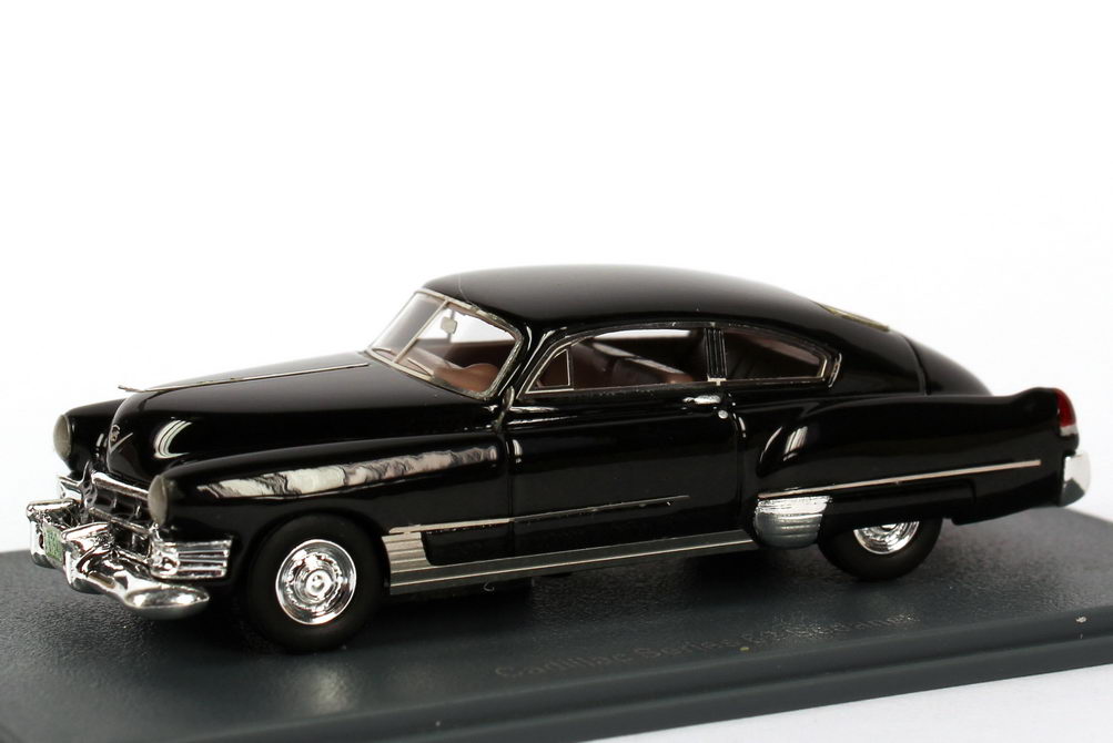 Foto 1:87 Cadillac Series 62 Sedanet Coupé (1949) schwarz NEO Scale Models 87540