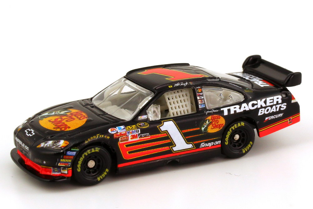Foto 1:87 Chevrolet Impala SS NASCAR 2008 Dale Earnhardt, Bass Pro Shops Nr.1, Martin Truex Jr. (Daytona 500 Edition) Winners Circle 70585