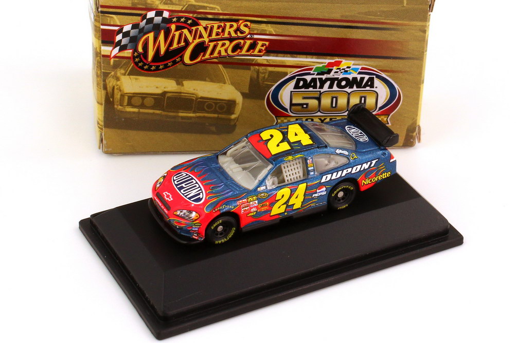 Foto 1:87 Chevrolet Impala SS NASCAR 2008 Hendrick Motorsports, Dupont Nr.24, Jeff Gordon (Daytona 500 Edition) Winners Circle 70466