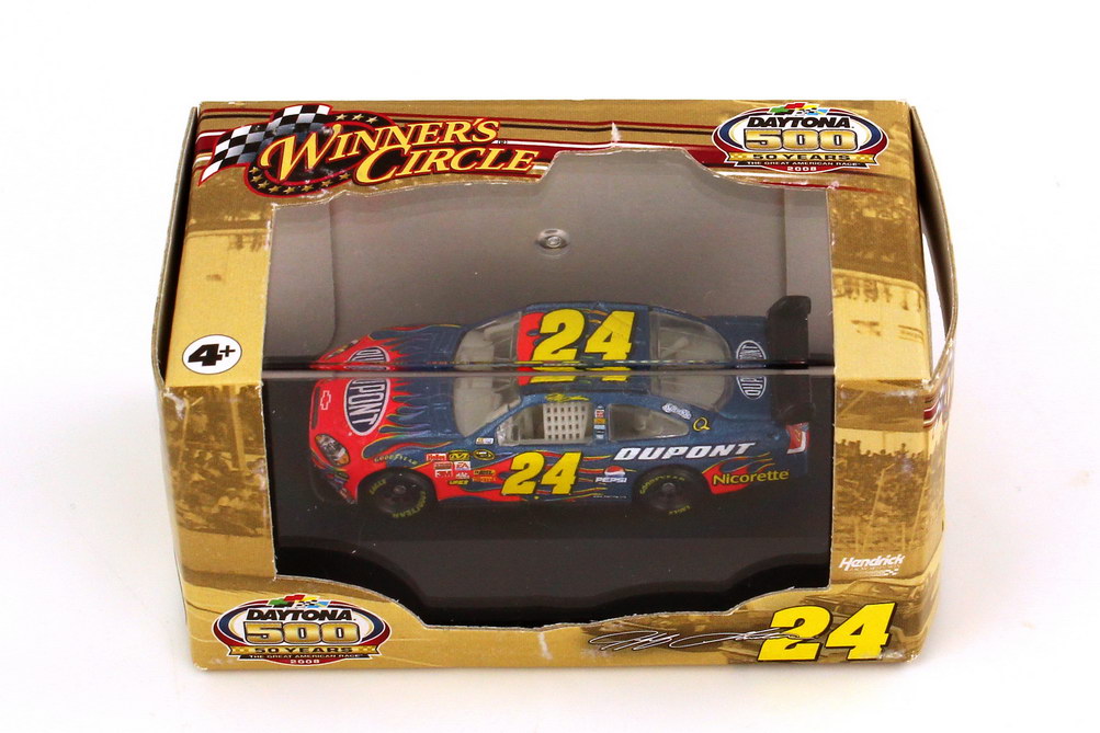Foto 1:87 Chevrolet Impala SS NASCAR 2008 Hendrick Motorsports, Dupont Nr.24, Jeff Gordon (Daytona 500 Edition) Winners Circle 70466