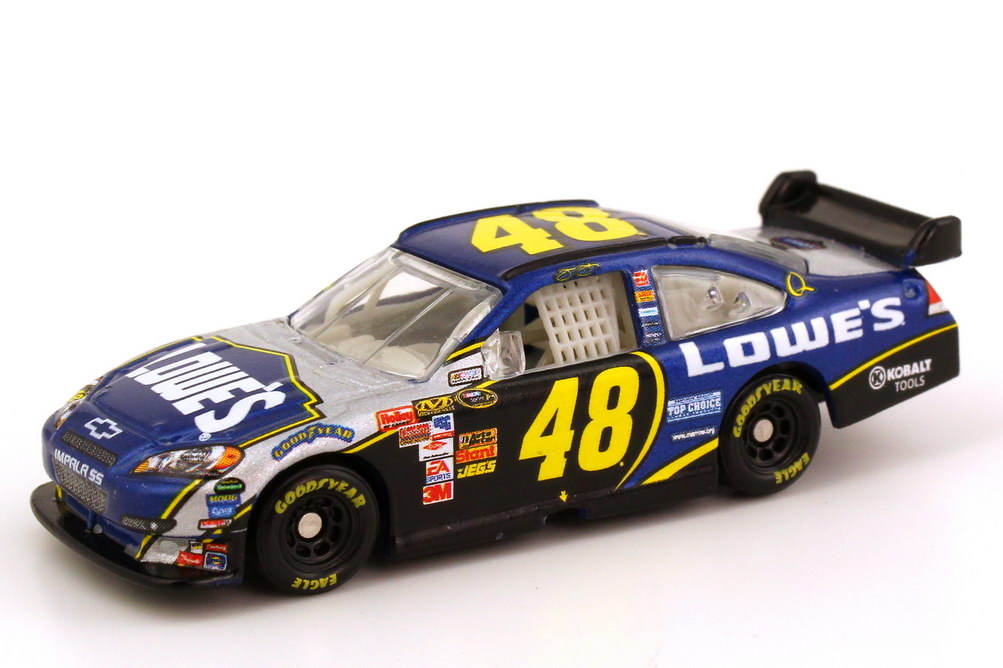 Foto 1:87 Chevrolet Impala SS NASCAR 2008 Hendrick Motorsports, Lowe´s Nr.48, Jimmie Johnson (Daytona 500 Edition) Winners Circle 70465