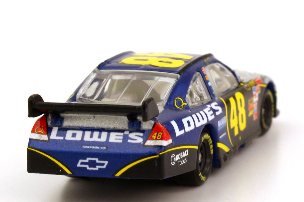 Foto 1:87 Chevrolet Impala SS NASCAR 2008 Hendrick Motorsports, Lowe´s Nr.48, Jimmie Johnson (Daytona 500 Edition) Winners Circle 70465
