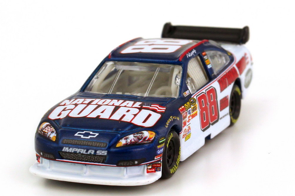 Foto 1:87 Chevrolet Impala SS NASCAR 2008 Hendrick Motorsports, National Guard, AMP Nr.88, Dale Earnhardt Jr. (Daytona 500 Edition) Winners Circle 70470