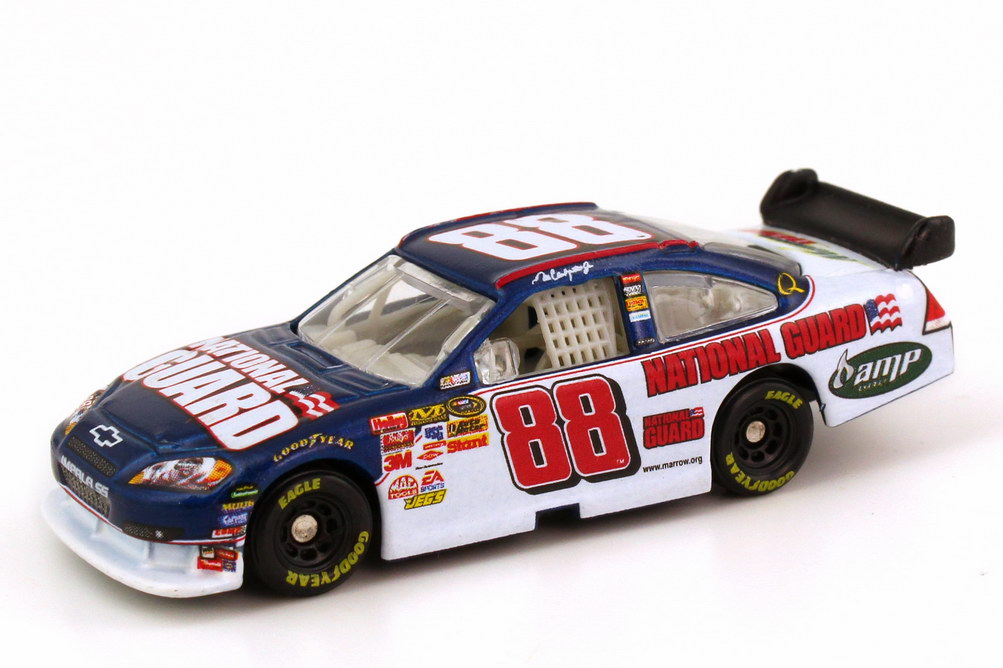 Foto 1:87 Chevrolet Impala SS NASCAR 2008 Hendrick Motorsports, National Guard, AMP Nr.88, Dale Earnhardt Jr. (Daytona 500 Edition) Winners Circle 70470