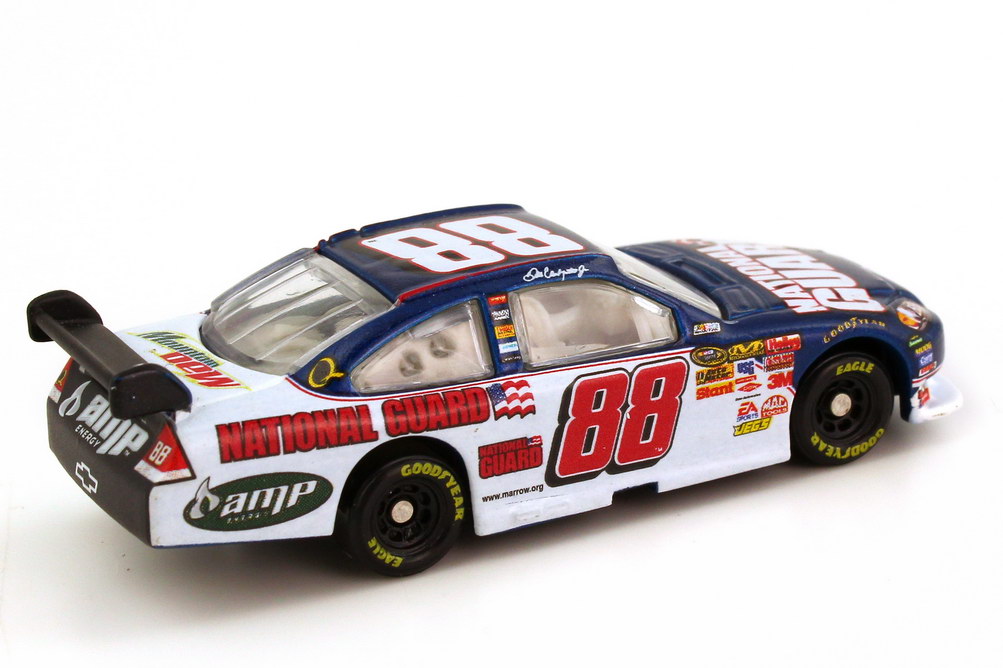 Foto 1:87 Chevrolet Impala SS NASCAR 2008 Hendrick Motorsports, National Guard, AMP Nr.88, Dale Earnhardt Jr. (Daytona 500 Edition) Winners Circle 70470