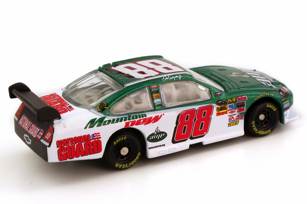 Foto 1:87 Chevrolet Impala SS NASCAR 2008 Hendrick Motorsports, AMP, National Guard Nr.88, Dale Earnhardt Jr. Winners Circle 70530