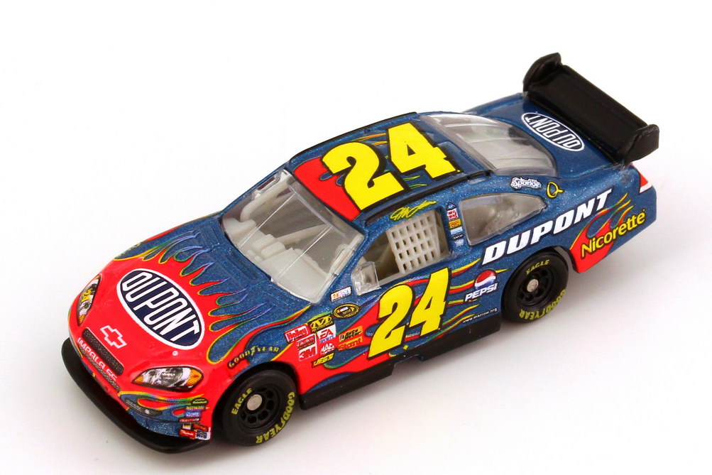Foto 1:87 Chevrolet Impala SS NASCAR 2008 Hendrick Motorsports, Dupont Nr.24, Jeff Gordon Winners Circle 70527