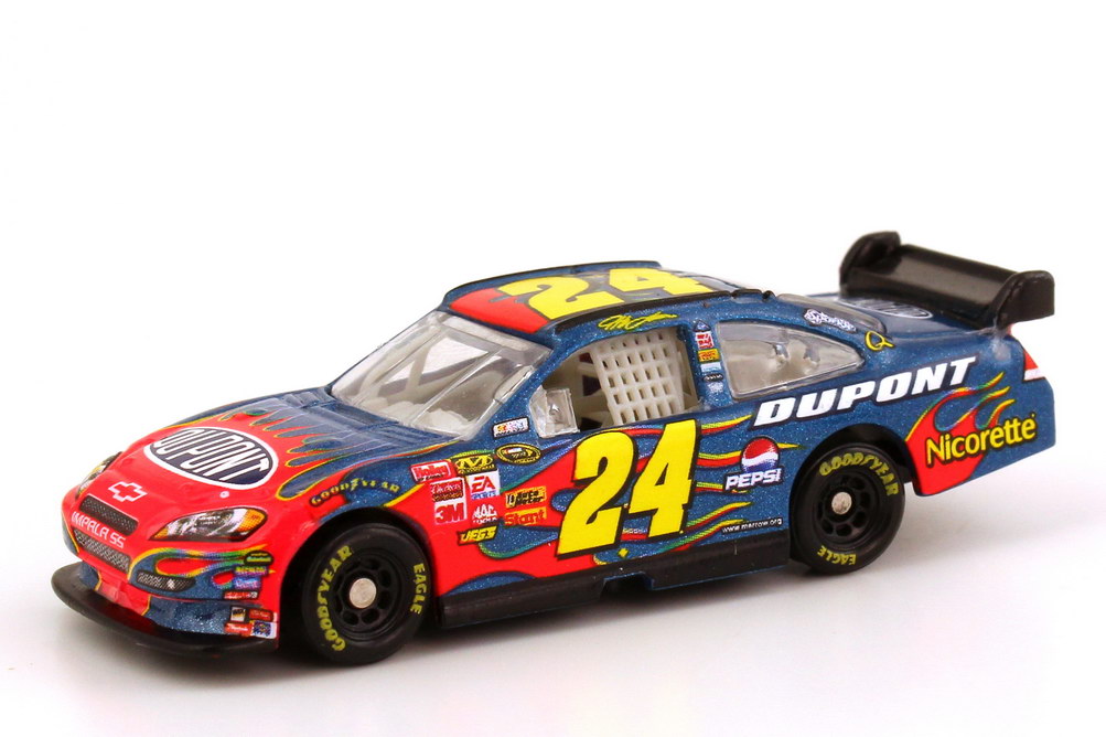Foto 1:87 Chevrolet Impala SS NASCAR 2008 Hendrick Motorsports, Dupont Nr.24, Jeff Gordon Winners Circle 70527