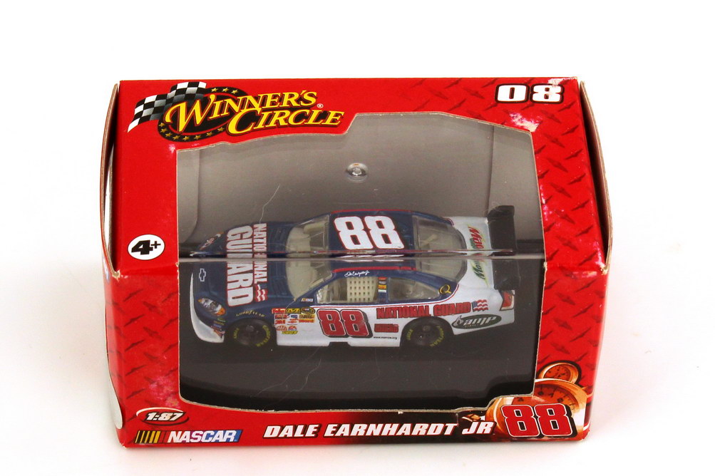Foto 1:87 Chevrolet Impala SS NASCAR 2008 Hendrick Motorsports, National Guard, AMP Nr.88, Dale Earnhardt Jr. Winners Circle 70542