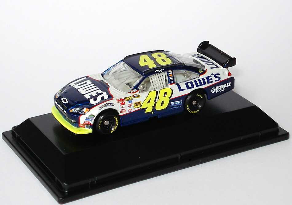 Foto 1:87 Chevrolet Impala SS NASCAR 2010 Hendrick Motorsports, Lowe´s Nr.48, Jimmie Johnson Winners Circle 09726