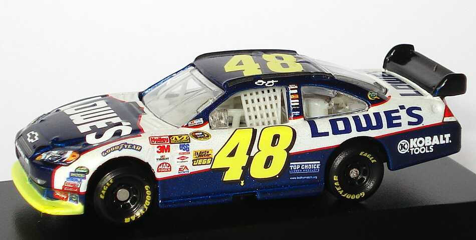 Foto 1:87 Chevrolet Impala SS NASCAR 2010 Hendrick Motorsports, Lowe´s Nr.48, Jimmie Johnson Winners Circle 09726