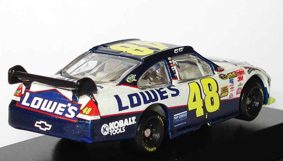 Foto 1:87 Chevrolet Impala SS NASCAR 2010 Hendrick Motorsports, Lowe´s Nr.48, Jimmie Johnson Winners Circle 09726
