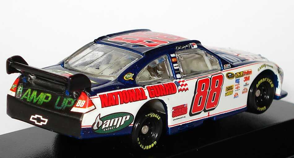 Foto 1:87 Chevrolet Impala SS NASCAR 2010 Hendrick Motorsports, National Guard, AMP Nr.88, Dale Earnhardt Jr. Winners Circle 09718