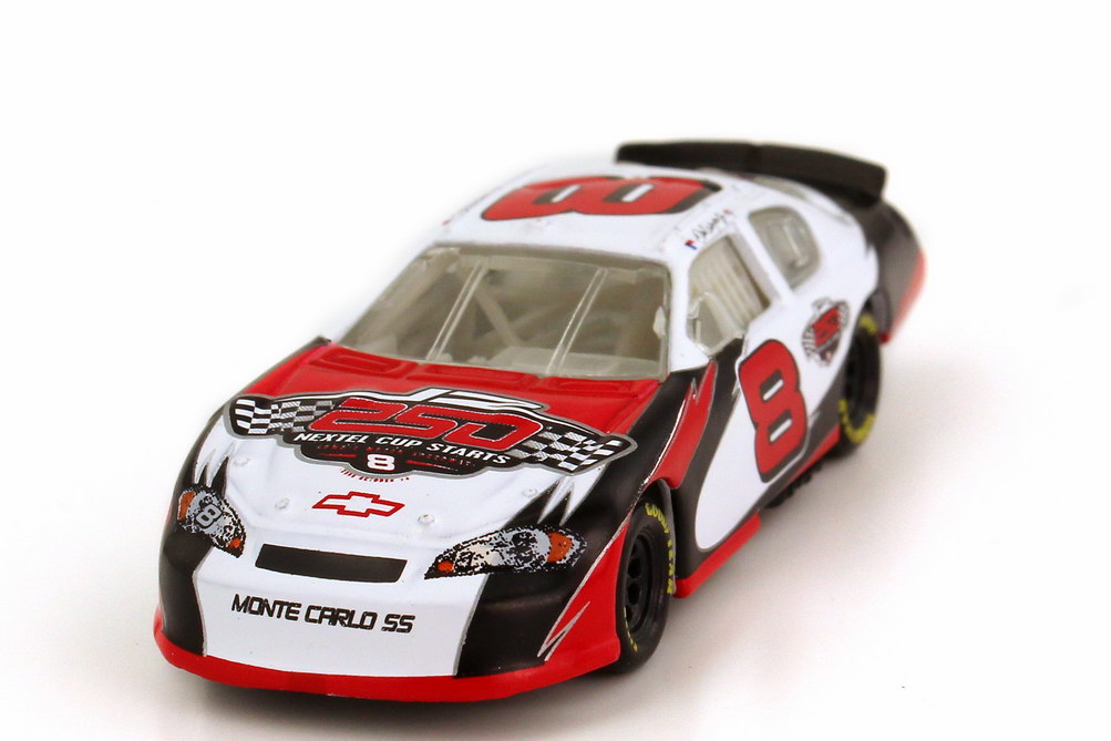 Foto 1:87 Chevrolet Monte Carlo SS NASCAR 2006 Dale Earnhardt Inc., 250 Nextel Cup Starts Nr.8, Dale Earnhardt Jr. Winners Circle 47837