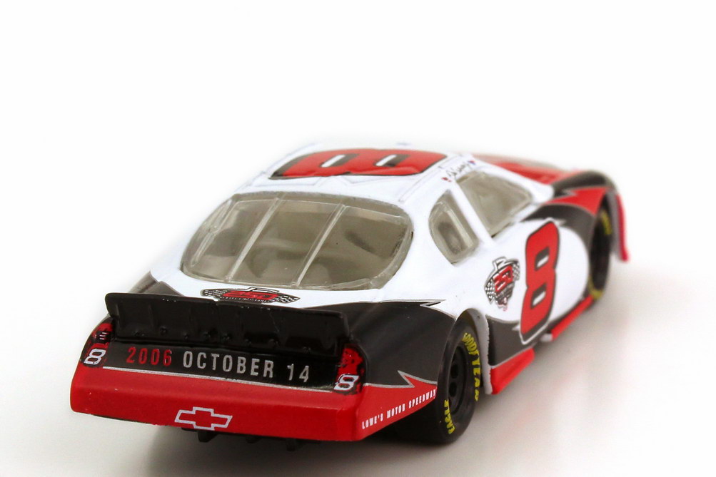 Foto 1:87 Chevrolet Monte Carlo SS NASCAR 2006 Dale Earnhardt Inc., 250 Nextel Cup Starts Nr.8, Dale Earnhardt Jr. Winners Circle 47837
