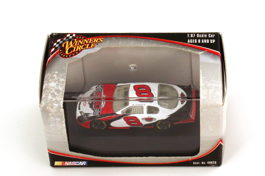 Foto 1:87 Chevrolet Monte Carlo SS NASCAR 2006 Dale Earnhardt Inc., 250 Nextel Cup Starts Nr.8, Dale Earnhardt Jr. Winners Circle 47837
