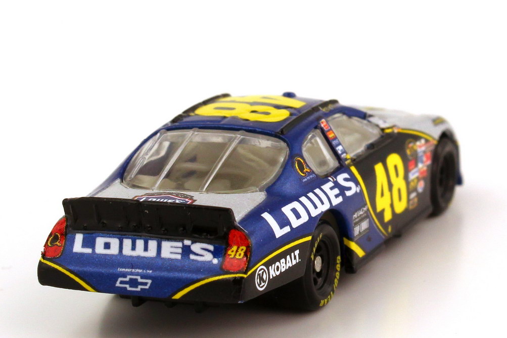 Foto 1:87 Chevrolet Monte Carlo SS NASCAR 2006 Hendrick Motorsports, Lowe´s Nr.48, Jimmie Johnson Winners Circle 47603