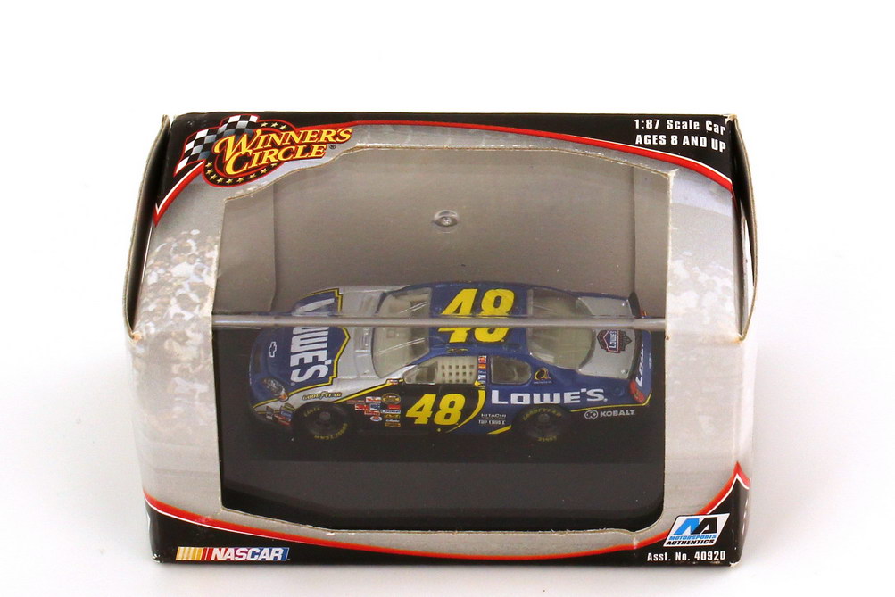 Foto 1:87 Chevrolet Monte Carlo SS NASCAR 2006 Hendrick Motorsports, Lowe´s Nr.48, Jimmie Johnson Winners Circle 47603
