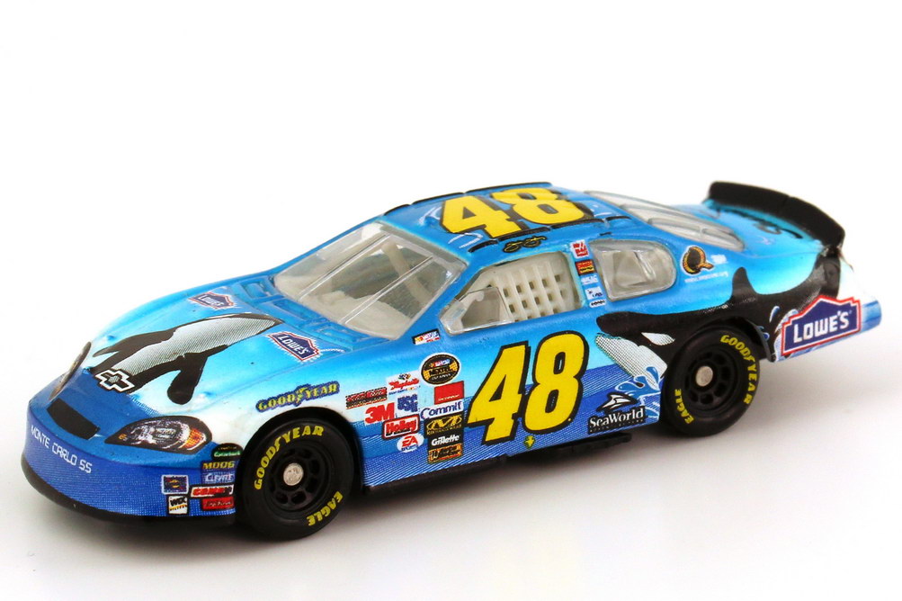 Foto 1:87 Chevrolet Monte Carlo SS NASCAR 2006 Hendrick Motorsports, Lowe´s, Seaworld Nr.48, Jimmie Johnson Winners Circle 47835