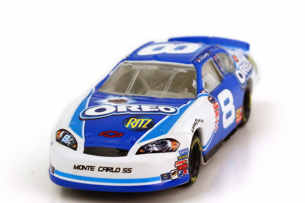 Foto 1:87 Chevrolet Monte Carlo SS NASCAR 2006 Dale Earnhardt Inc., Oreo Nr.8, Dale Earnhardt Jr. Winners Circle 47889