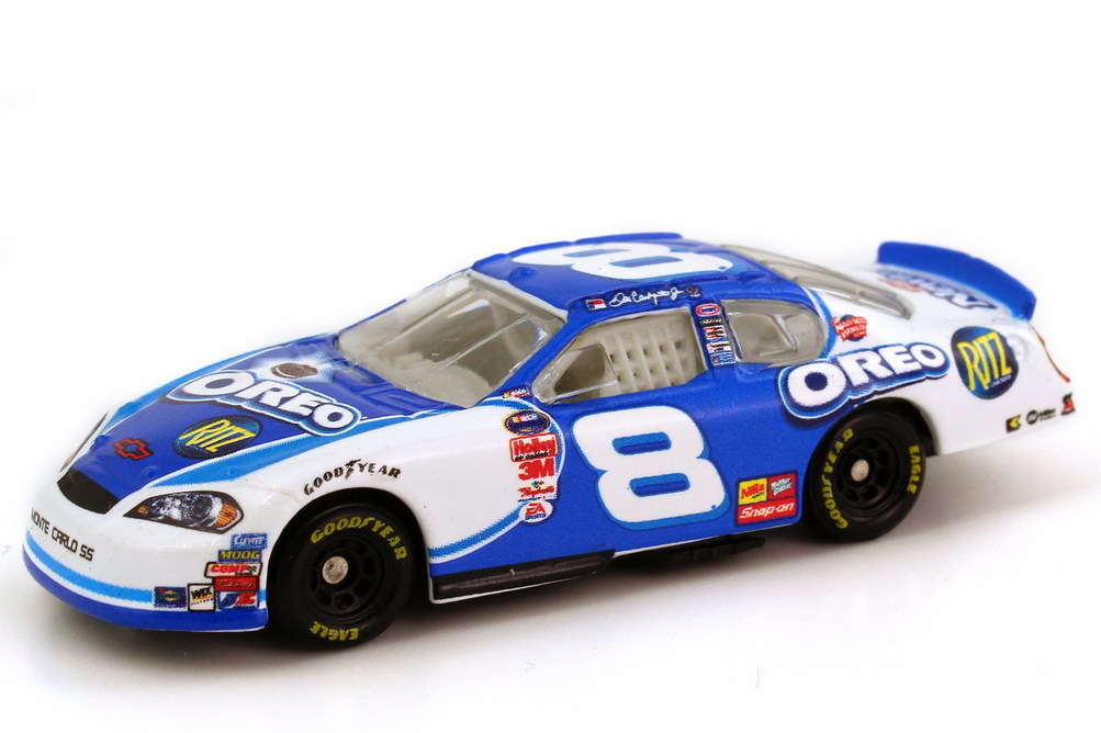 Foto 1:87 Chevrolet Monte Carlo SS NASCAR 2006 Dale Earnhardt Inc., Oreo Nr.8, Dale Earnhardt Jr. Winners Circle 47889