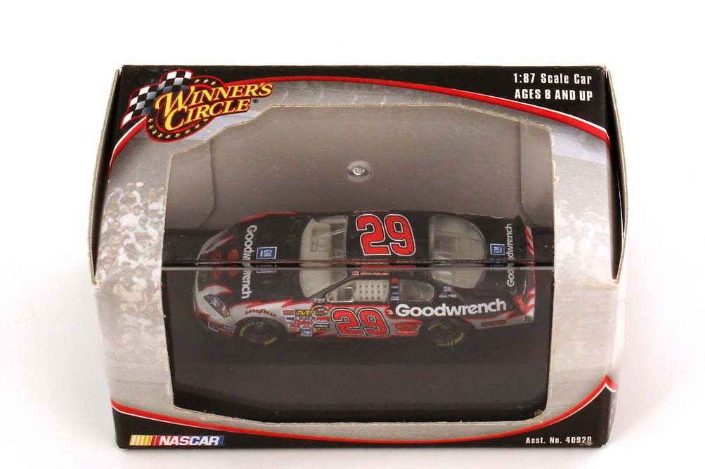 Foto 1:87 Chevrolet Monte Carlo SS NASCAR 2006 RCR, Goodwrench Nr.29, Kevin Harvick Winners Circle 47839