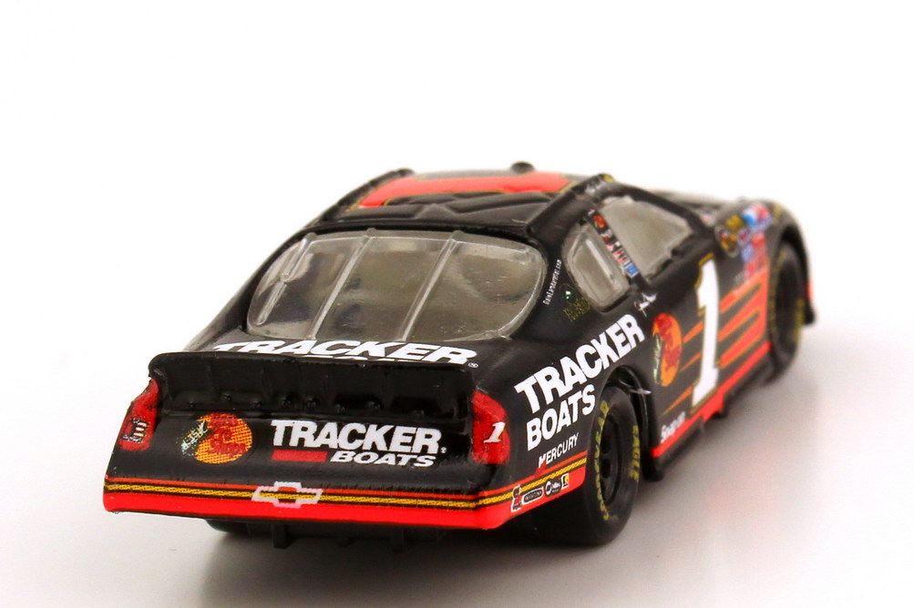 Foto 1:87 Chevrolet Monte Carlo SS NASCAR 2007 Dale Earnhardt Inc., Bass Pro Shops Nr.1, Martin Truex Jr. Winners Circle 47847