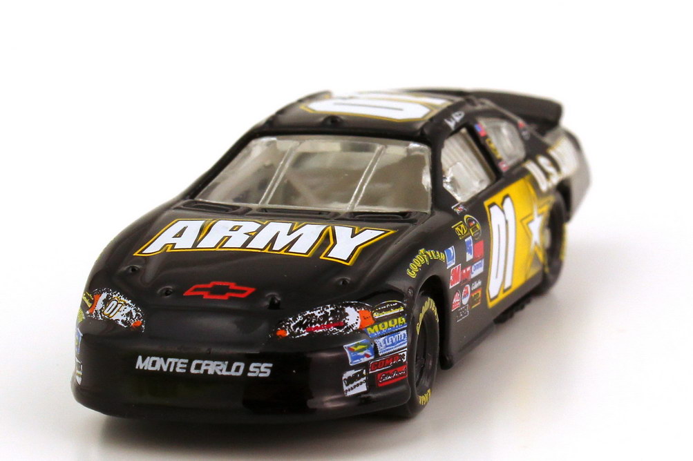 Foto 1:87 Chevrolet Monte Carlo SS NASCAR 2007 Ginn Racing, U.S. Army Nr.01, Mark Martin Winners Circle 48030
