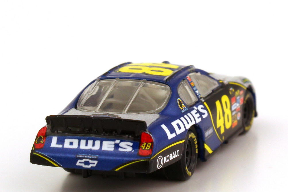 Foto 1:87 Chevrolet Monte Carlo SS NASCAR 2007 Hendrick Motorsports, Lowe´s Nr.48, Jimmie Johnson Winners Circle 47857