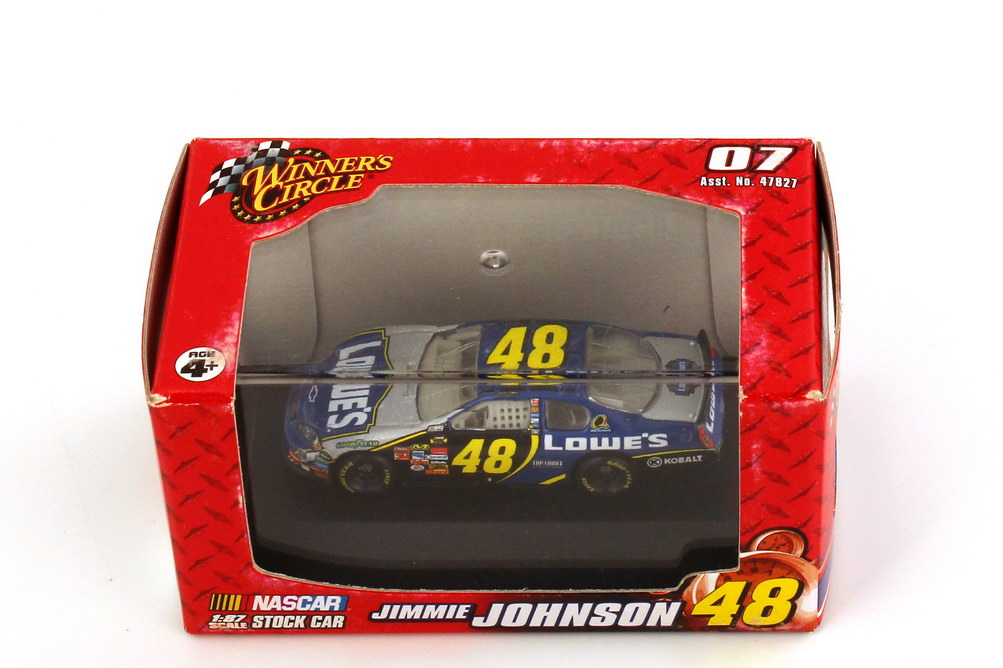 Foto 1:87 Chevrolet Monte Carlo SS NASCAR 2007 Hendrick Motorsports, Lowe´s Nr.48, Jimmie Johnson Winners Circle 47857