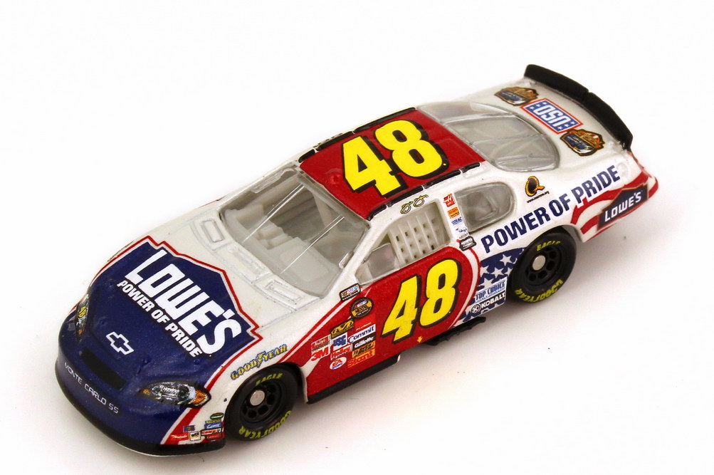 Foto 1:87 Chevrolet Monte Carlo SS NASCAR 2007 Hendrick Motorsports, Lowe´s Nr.48, Jimmie Johnson (Memorial Day Edition) Winners Circle 64759