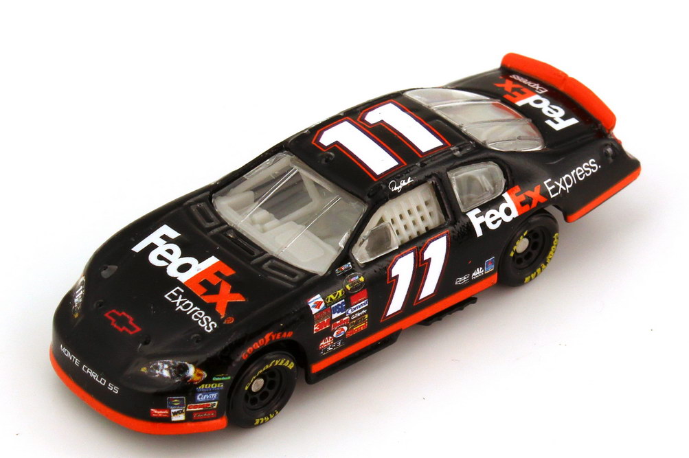 Foto 1:87 Chevrolet Monte Carlo SS NASCAR 2007 Joe Gibs Racing, FedEx Express Nr.11, Denny Hamlin Winners Circle 47921