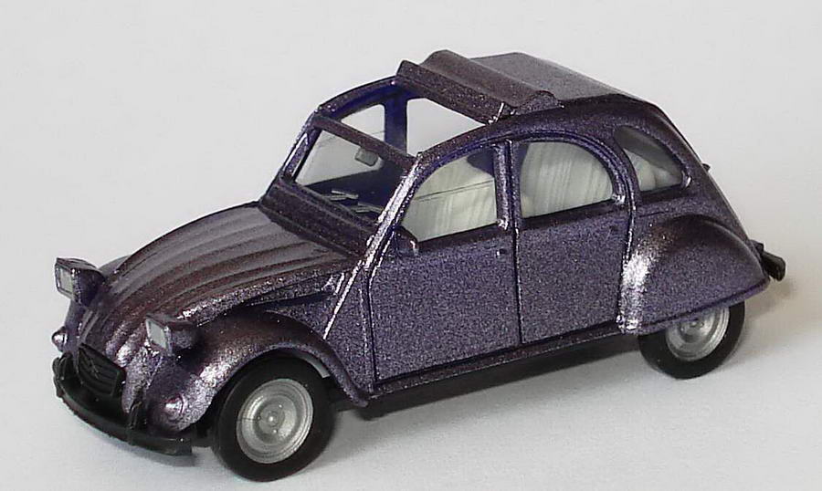 Foto 1:87 Citroen 2 CV 6 Rolldach offen violett-met. herpa 030824/146555