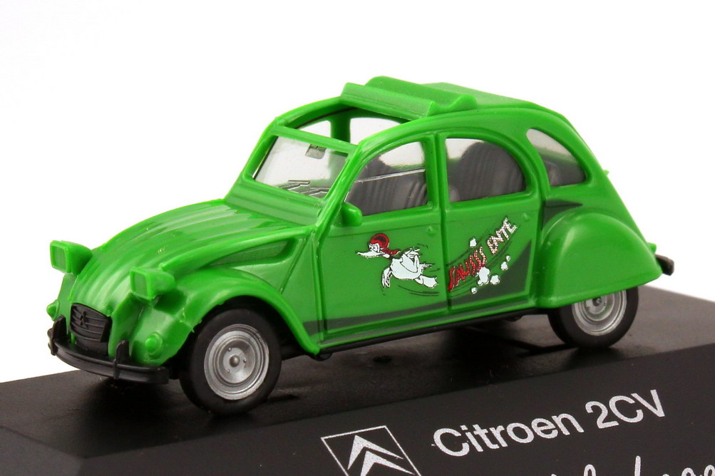 Foto 1:87 Citroen 2 CV 6 grün Sausss Ente - Eine automobile Legente herpa