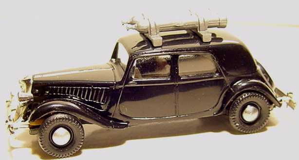 Foto 1:87 Citroen Limousine schwarz mit Gasflaschen Brekina