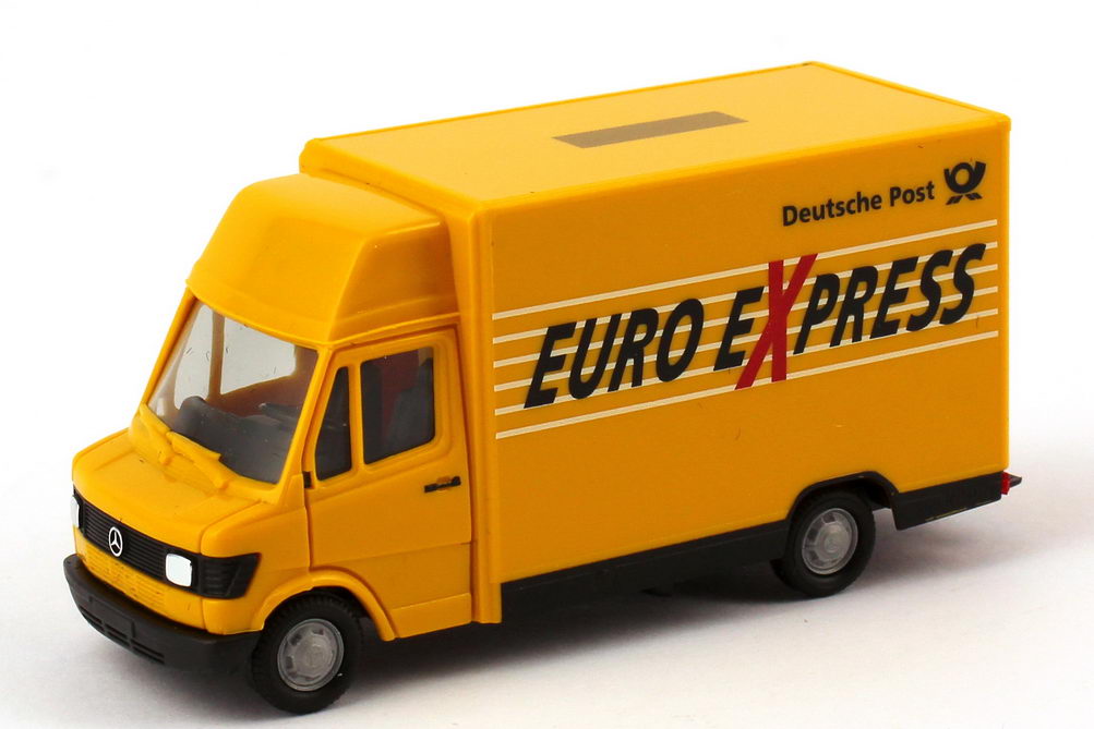 Foto 1:87 Deutsche Post Euro Express Setpackung (MAN F2000 Evo WKo-Hgz + MB 207 Kögel + MB Vito) herpa