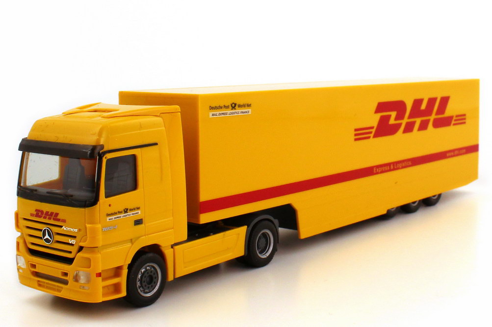 Foto 1:87 Deutsche Post Setpackung Fahrzeuge der Deutschen Post 2003 (Mercedes Actros MP3 Sattelzug + Mercedes T2 Vario + Renault Kangoo) herpa 006270