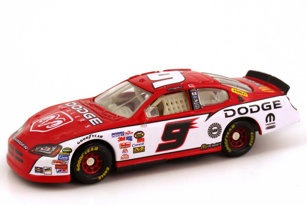 Foto 1:87 Dodge Charger NASCAR 2006 Evernham Motorsports, Mc Donald´s Nr.9, Kasey Kahne Winners Circle 47604