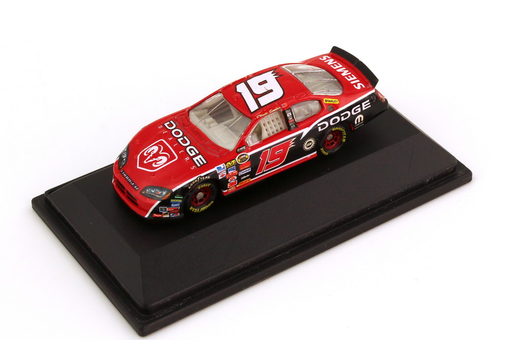 Foto 1:87 Dodge Charger NASCAR 2006 Evernham Motorsports, Siemens Nr.19, Elliott Sadler Winners Circle 47840