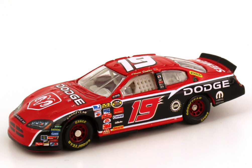 Foto 1:87 Dodge Charger NASCAR 2006 Evernham Motorsports, Siemens Nr.19, Elliott Sadler Winners Circle 47840