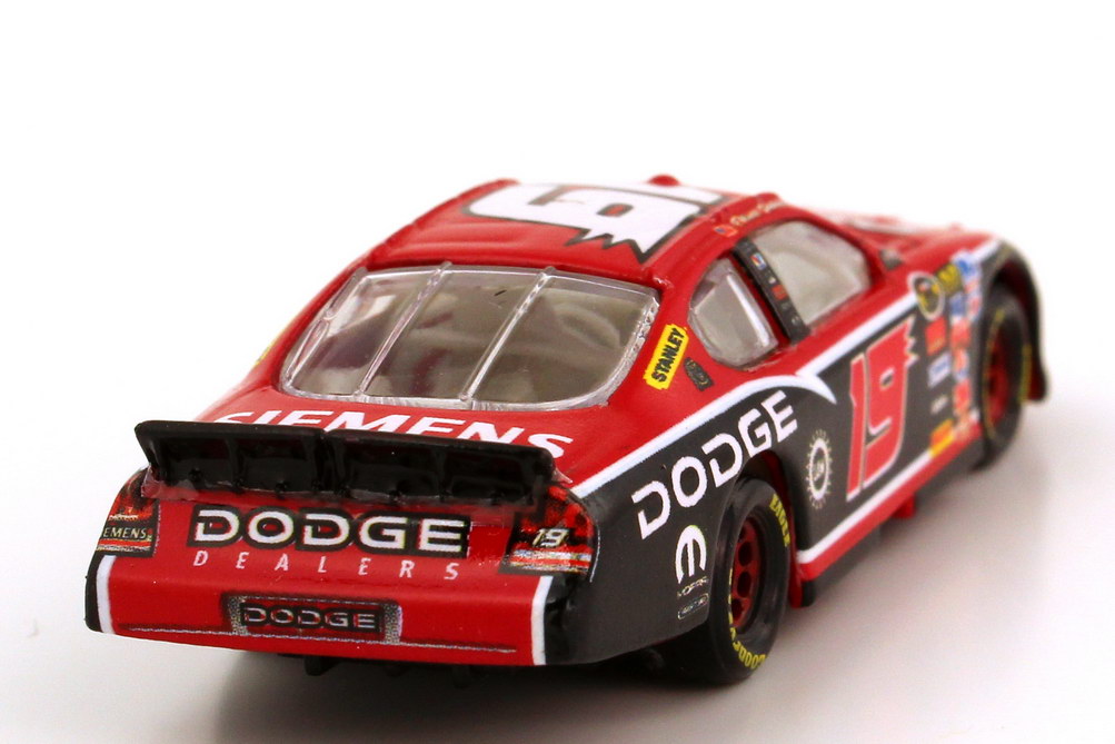 Foto 1:87 Dodge Charger NASCAR 2006 Evernham Motorsports, Siemens Nr.19, Elliott Sadler Winners Circle 47840